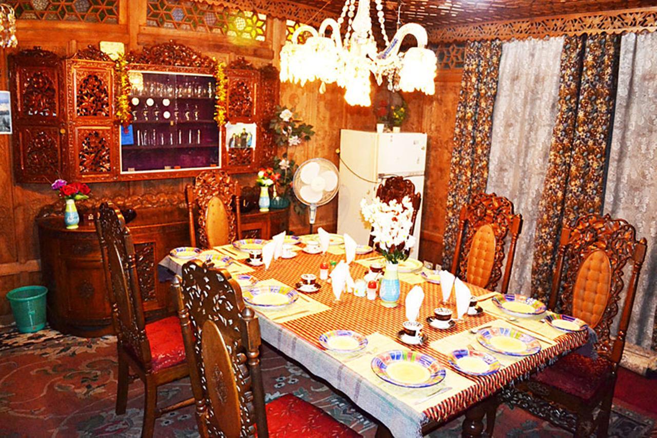 Morning Star Group Of Houseboats Hotel Srinagar  Luaran gambar